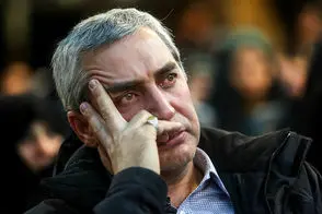 عکس توجه‌برانگیز از حاتمی‌کیا در راهپیمایی تهران