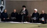 گفتگوی رهبری با مسئولان نظام در پایان نمازجمعه
