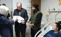 عیادت اردوغان و همسرش از مصدومان زلزله