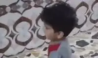 فیلم بازی خنده دار کودک آبادانی با سوسمار