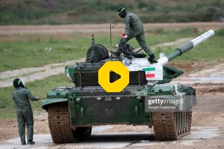 لحظه پیچیدن تانک ارتش ایران مقابل تانک زیمباوه 