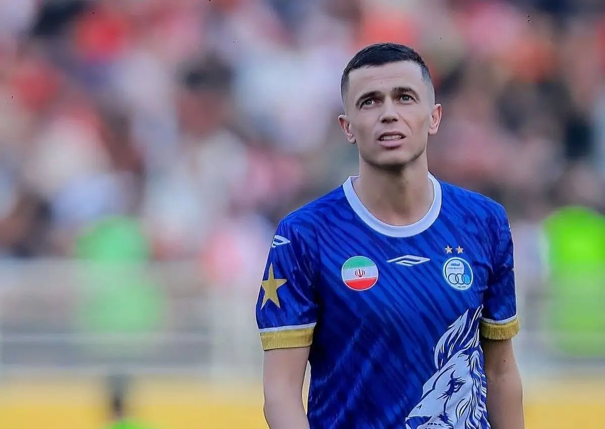 استقلالی‌ها گذشته ستاره پرسپولیس را رو کردند