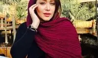 سلفی جذاب سارا منجزی‌پور در ماشین 