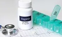 خطرات و معایب مصرف روزانه قرص آسپرین