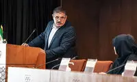 دبیر، جدیدی را نقره‌داغ کرد!