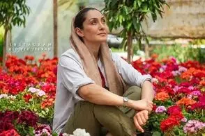 تصاویر جدید و دلبرانه از هدیه تهرانی در یک گلخانه
