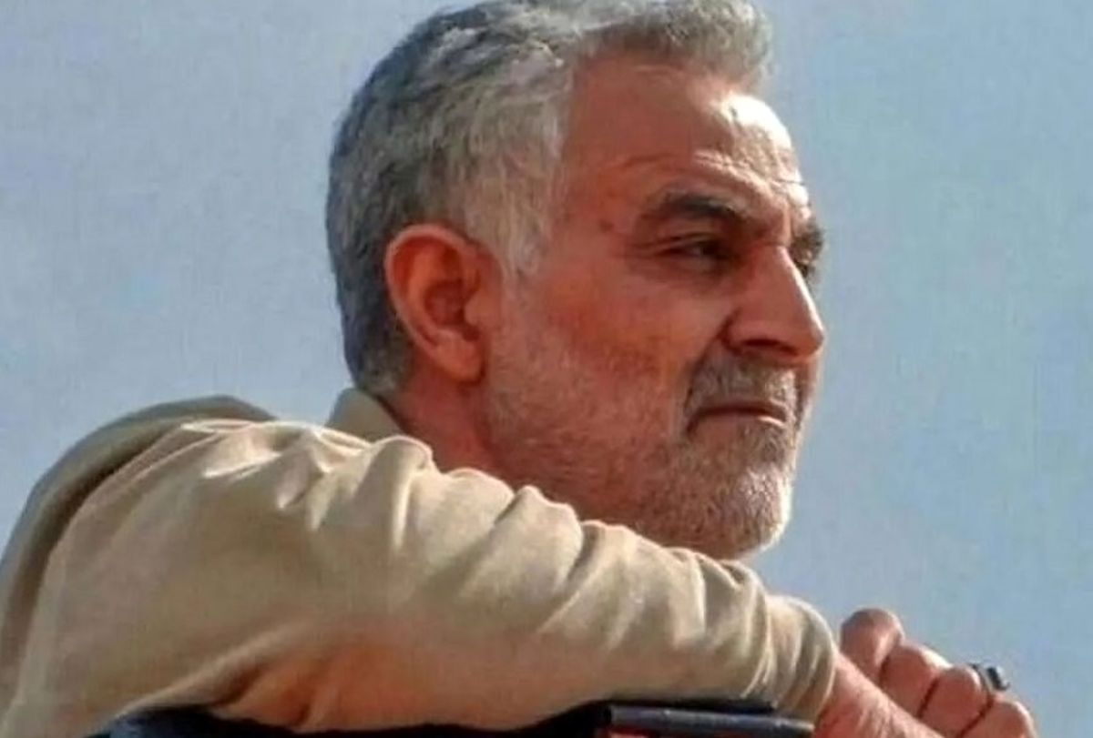 عکس شهید سلیمانی در دوره آموزش نظامیِ سال ۵۹