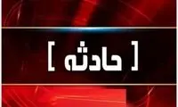 برخورد مهیب دو کامیون با یک مینی‌بوس