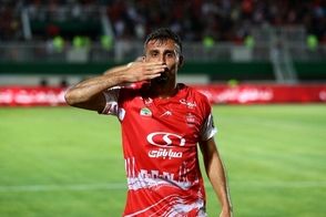 کنایه سنگین بازیکن مازاد سرخ‌ها به سروش رفیعی!