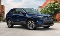 چرا تویوتا راو 4 (Toyota RAV4 4WD) بهترین انتخاب برای داشتن کراس‌اوور است؟