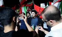 سیداحمد خمینی در تجمع شبانه تهران دیده شد