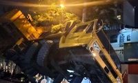 واژگونی جرثقیل ۶۰ تنی در غرب تهران!