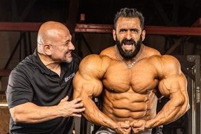 فیگورگیری هادی و بهروز روی استیج مسترالمپیا