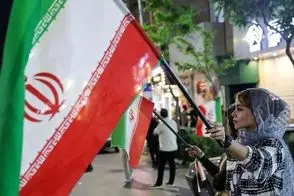 زنان بدون حجاب در تجمعات شبانه تذکر حجاب گرفتند!