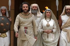 قاب زن و شوهری ممیسابو سریال یوسف پیامبر