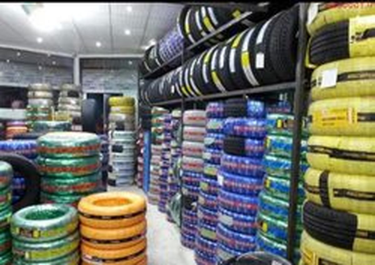 ایده جالب یک لاستیک‌فروش برای تزئین مغازه‌اش