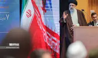 عکس خبرساز یک زن بی‌حجاب در سخنرانی رئیسی