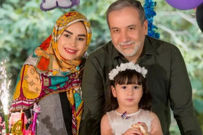 قیمت روسری لاکچری همسر عراقچی خبرساز شد