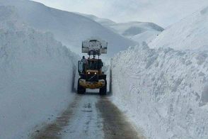 این منطقه زیر حجم انبوه برف دفن شد