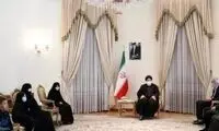 اعتراض به حذف تصویر امام از نشست رسمی رئیسی