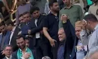 پوشش متفاوت دختران شیرازی در ستاد پزشکیان