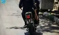 خفت‌گیری وحشیانه از یک زن مقابل درب خانه!