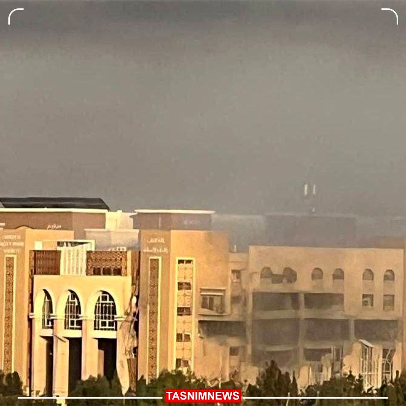عکسی از حمله هوایی اسرائیل به دانشگاهی در غزه