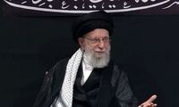 تصویری از حضور رهبر انقلاب در تخت جمشید