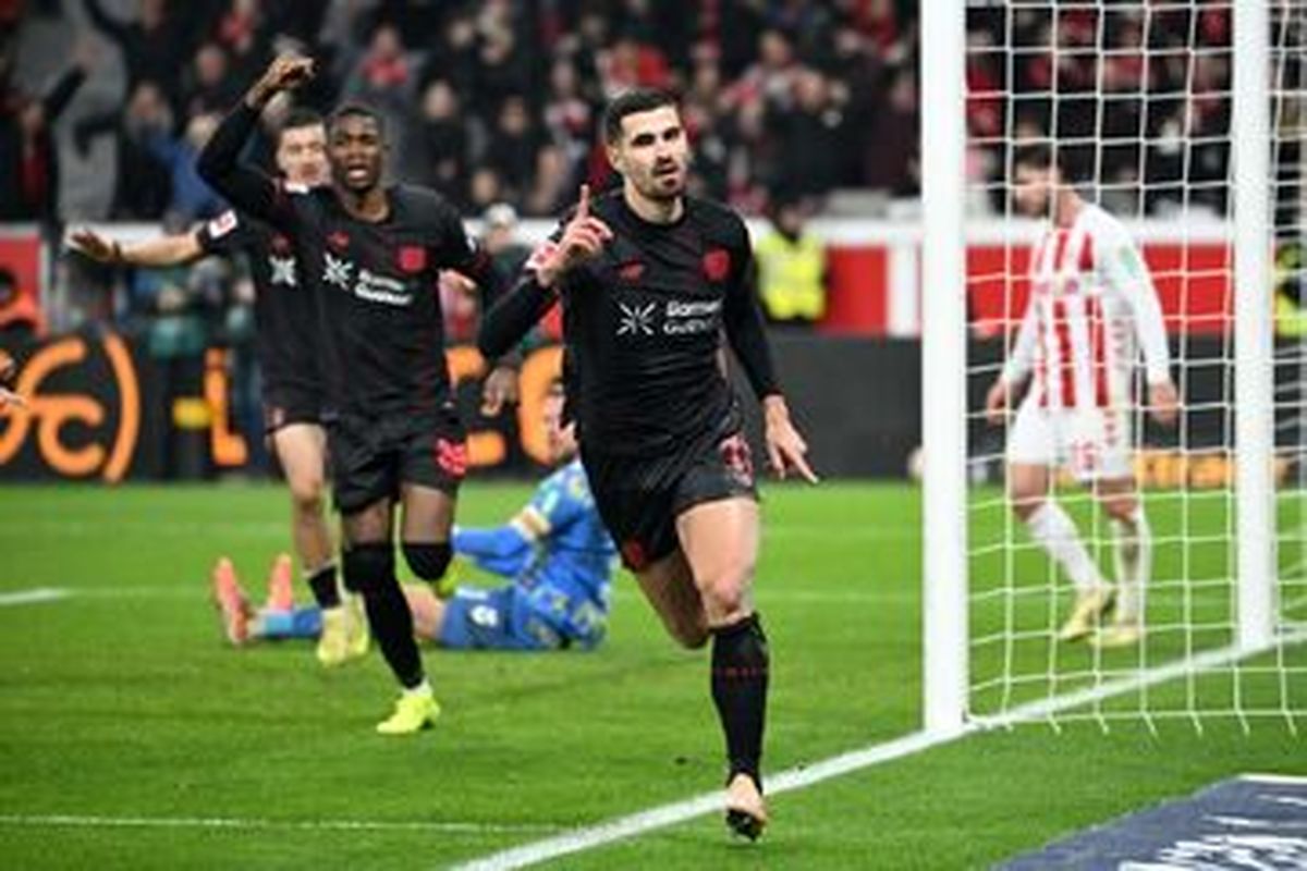 سوپرگل عقربی ستاره لورکوزن وایرال شد