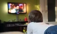 شوهرآزاری زن جوان در حین تماشای مسابقه حساس فوتبال!