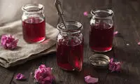 شربت گل محمدی خانگی؛ خوش‌رنگ و معطر