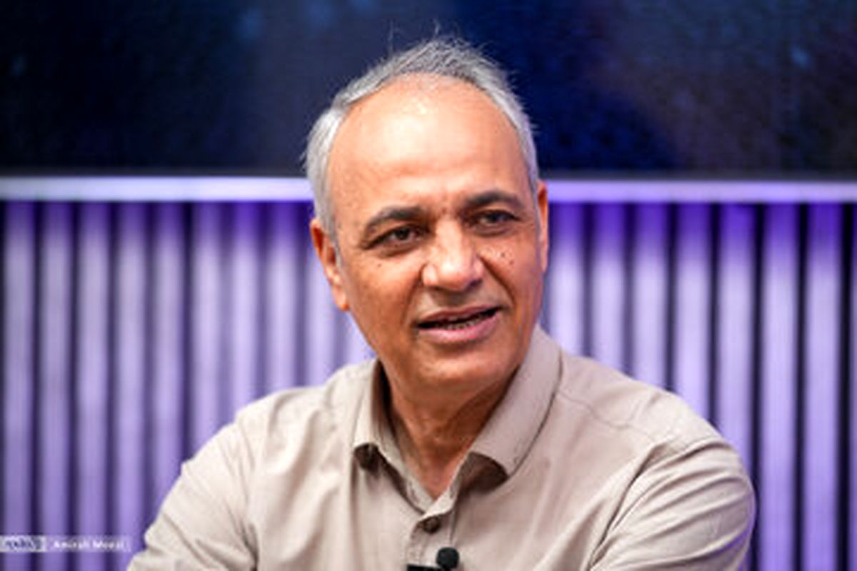   طعنه سنگین احمد زیدآبادی به فواد ایزدی 