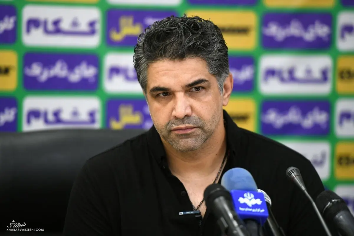 درخواست پخش آهنگ هایده در نشست خبری فوتبال!