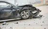 تصادف شدید پژو پارس با درخت در کرج