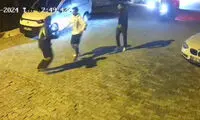 کتک‌کاری شدید موتورسوار و راننده خودرو بعد از تصادف!
