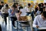 تجمع اعتراضی دانش‌آموزان به علت حضوری شدن امتحانات!