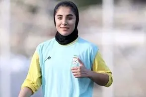 بازیکن تیم فوتبال زنان: از امروز در خیابانم