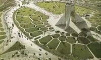 تصاویر توجه‌برانگیز از یک جشن در میدان آزادی 