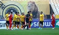 رقص این هوادار سپاهانی نقش جهان را ترکاند!
