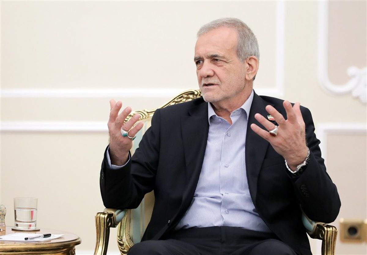 بازدید پزشکیان از اتاق عمل جراحی قلب در قزاقستان