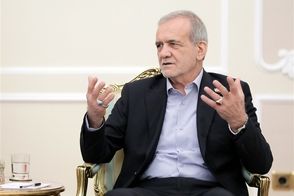 بازدید پزشکیان از اتاق عمل جراحی قلب در قزاقستان