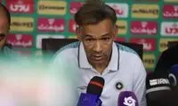حرکت جنجالی مورایس در اعتراض به عملکرد داور! 