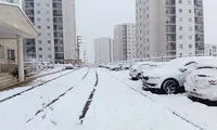 آغاز بارش برف در پردیس تهران