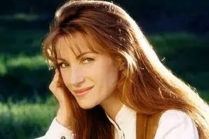 عکسی از تولد ۷۶ سالگی بازیگر زن سریال پزشک دهکده