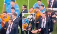جنجال مدافع اروگوئه با کتک‌زدن ناظر فیفا