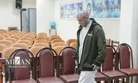 یک نکته عجیب در عکس‌های جدید تتلو در دادگاه