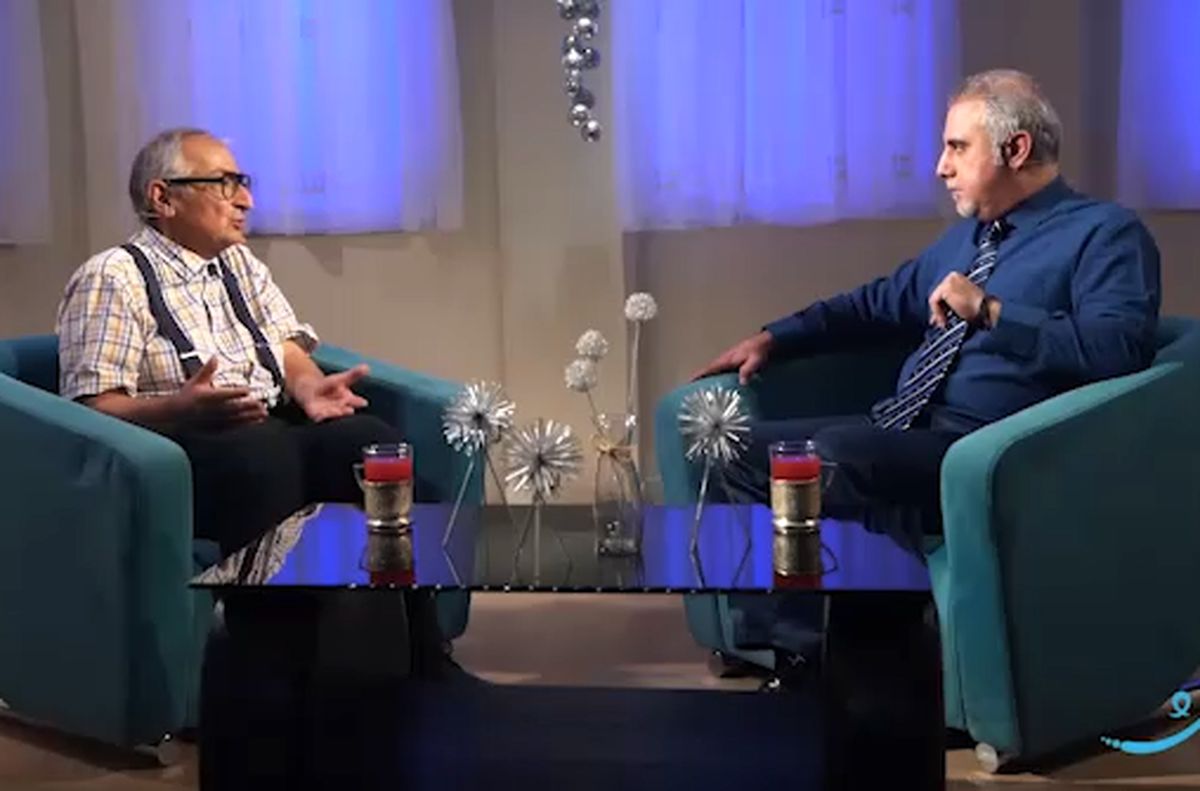 زیباکلام: دلم می‌خواهد برای مسولان نظام گیتار بزنم