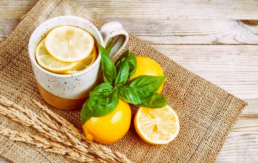 فواید باورنکردنی نوشیدن آب گرم با لیمو