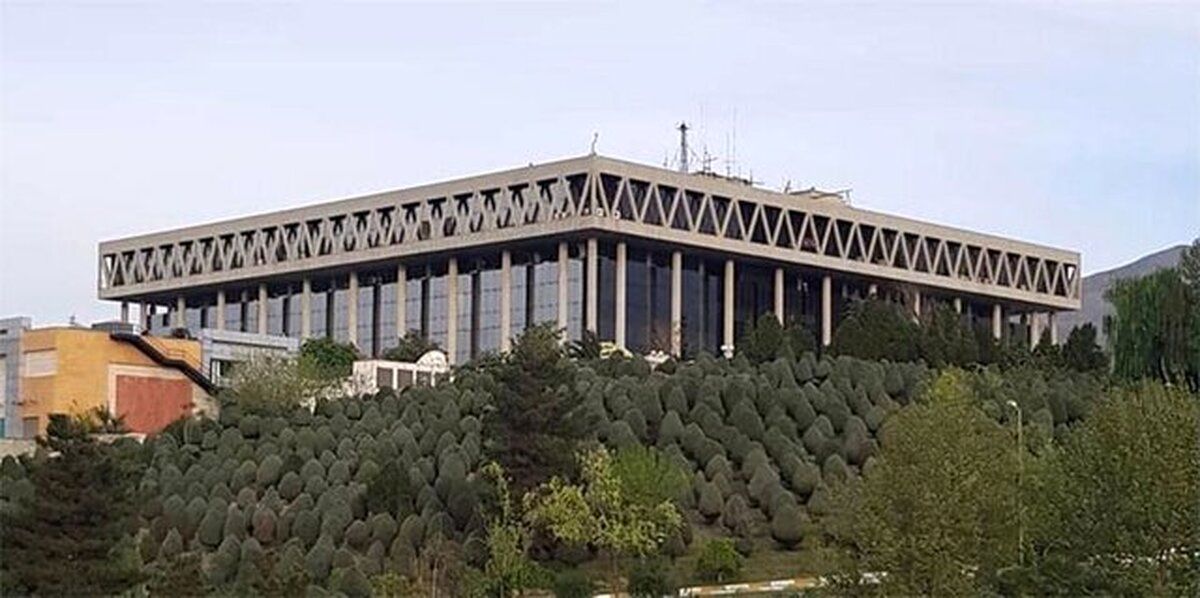 طباطبایی: صداوسیما روزانه ۹۶ میلیارد از پول مردم را خرج می‌کند