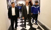 تاجرنیا در توییتر برای جشن ۸۰ سالگی استقلال مهمان دعوت کرد!